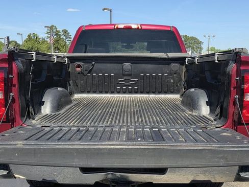 Used 2018 Chevrolet Silverado 1500 LT w/ All Star Edition image 25