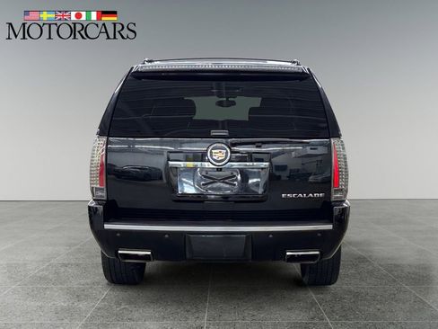 Used 2014 Cadillac Escalade Premium image 4