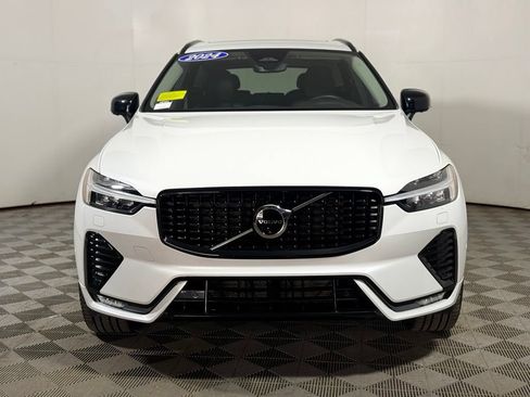 Used 2024 Volvo XC60 B5 Plus w/ Protection Package Premier AWD/4WD image 10