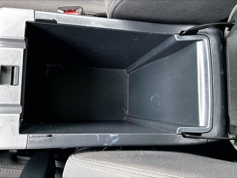 Used 2024 Subaru Crosstrek 2.0i image 33