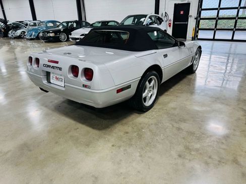 Used 1996 Chevrolet Corvette Convertible image 4