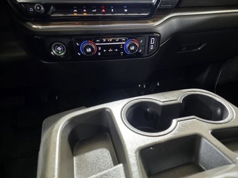 Used 2023 Chevrolet Silverado 1500 LT RWD image 29