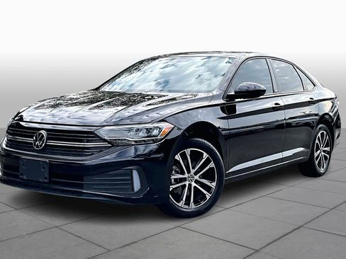 Used 2023 Volkswagen Jetta Sport image 1