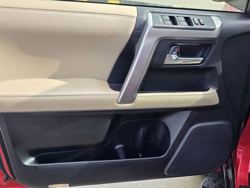 Used 2019 Toyota 4Runner SR5 image 15