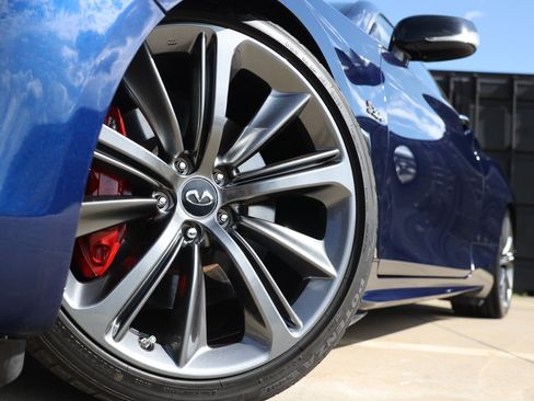 Used 2019 INFINITI Q60 Red Sport 400 RWD image 40
