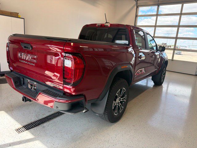 Used 2025 GMC Canyon AT4 AWD/4WD image 8