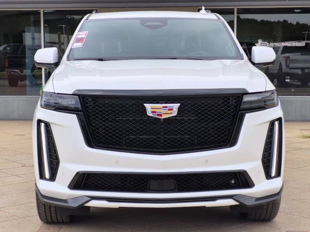 Used 2023 Cadillac Escalade ESV V w/ Heavy-Duty Trailer Package AWD/4WD image 2