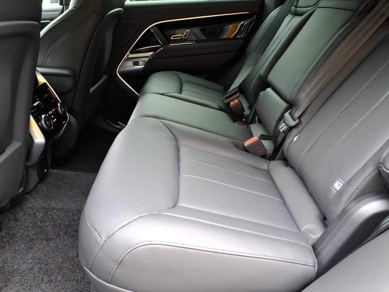 New 2027 Land Rover Range Rover SE AWD/4WD image 5