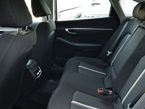 New 2026 Hyundai Sonata SEL FWD image 9