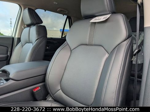 New 2026 Honda Pilot EX-L image 12