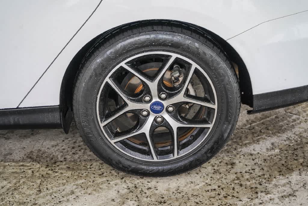 Used 2017 Ford Focus SEL FWD image 10