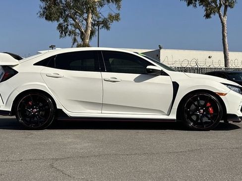 Used 2021 Honda Civic Type R image 3
