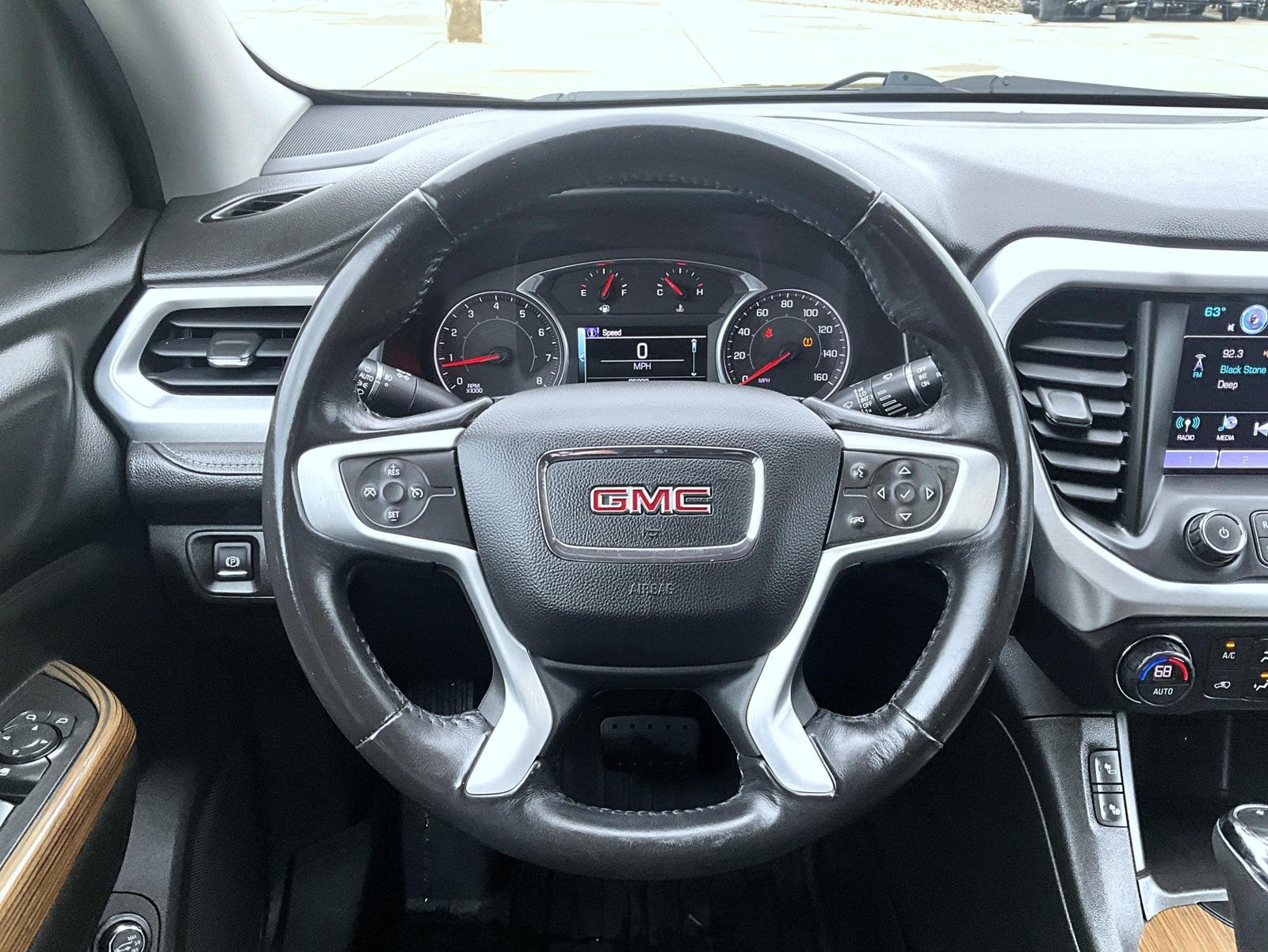 Used 2017 GMC Acadia SLE FWD image 14