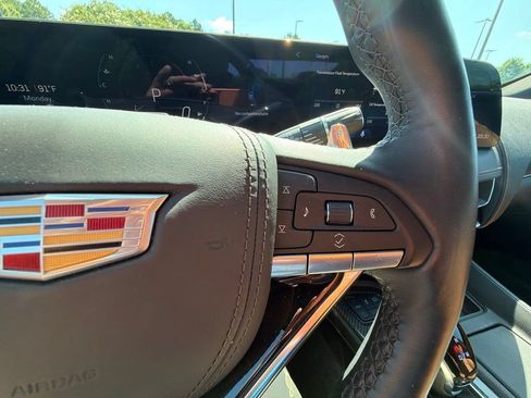 Used 2025 Cadillac CT5 Premium Luxury w/ Platinum Package RWD image 5