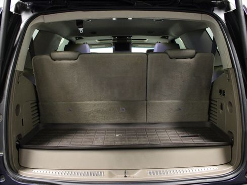 Used 2018 GMC Yukon SLT w/ Open Road Package image 16