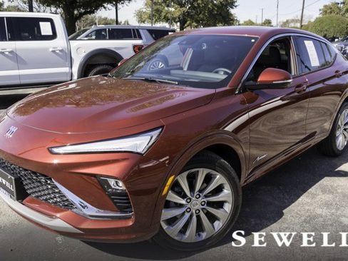 Certified 2024 Buick Envista Avenir image 1