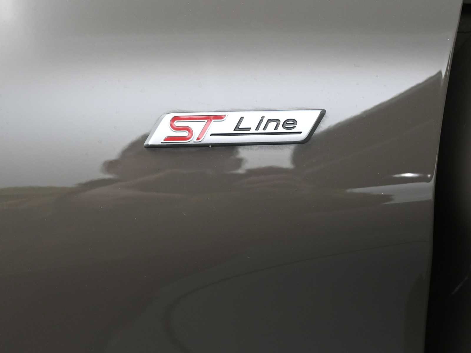 New 2026 Ford Explorer ST-Line w/ ST-Line Street Pack AWD/4WD image 10