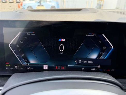 Used 2023 BMW X7 xDrive40i w/ M Sport Package AWD/4WD image 29