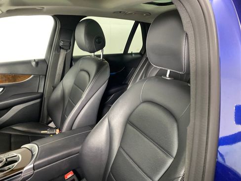 Used 2019 Mercedes-Benz GLC 300 4MATIC image 9