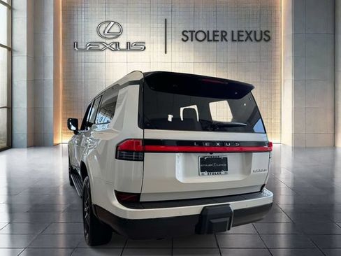 Used 2025 Lexus GX 550 w/ Accessory Package (2T) AWD/4WD image 7