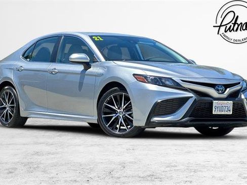 Used 2021 Toyota Camry SE FWD image 1