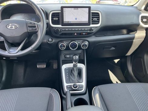 Used 2024 Hyundai Venue Limited image 26