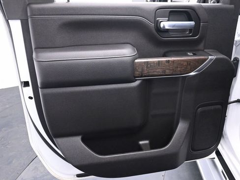 Used 2022 GMC Sierra 2500 Denali w/ Denali Ultimate Package AWD/4WD image 12