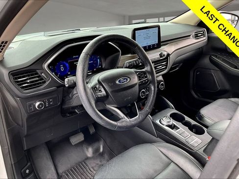 Used 2020 Ford Escape Titanium w/ Titanium Premium Package 2.0 AWD/4WD image 14