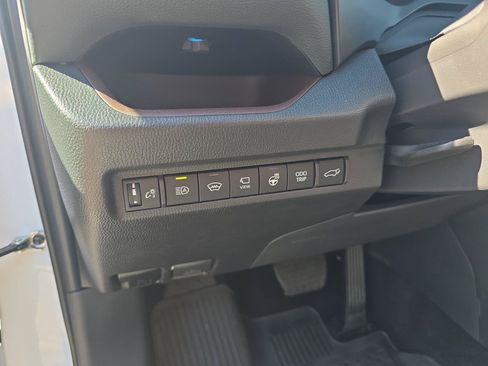 Used 2025 Toyota RAV4 Limited w/ Advanced Technology Package AWD/4WD image 22