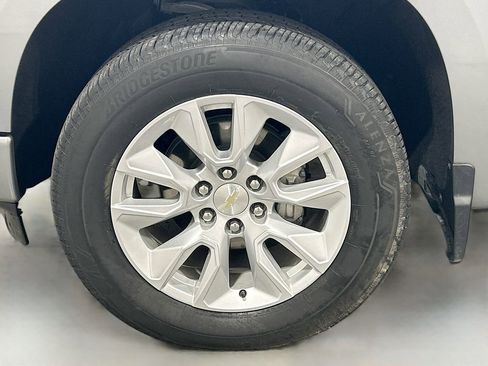 Used 2024 Chevrolet Silverado 1500 Custom AWD/4WD image 27