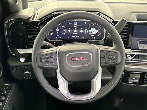 New 2026 GMC Sierra 1500 Elevation image 16
