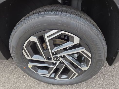 New 2026 Hyundai Tucson Limited AWD/4WD image 32
