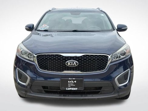 Used 2017 Kia Sorento AWD image 8