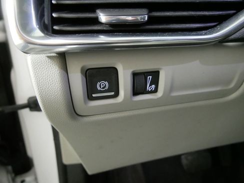 Used 2020 Cadillac XT4 Luxury image 15