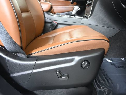 Used 2021 Jeep Grand Cherokee Overland AWD/4WD image 14