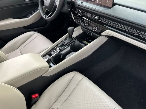 New 2025 Honda Accord EX-L image 15