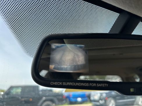 Used 2009 Toyota RAV4 Limited AWD/4WD image 8