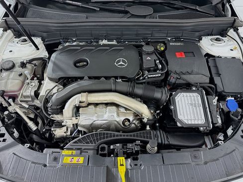 New 2026 Mercedes-Benz GLB 250 4MATIC image 10