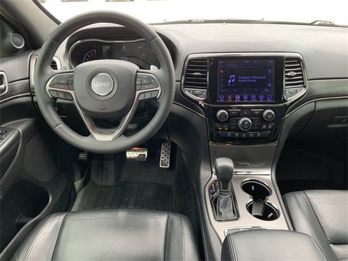 Used 2019 Jeep Grand Cherokee Limited X image 16