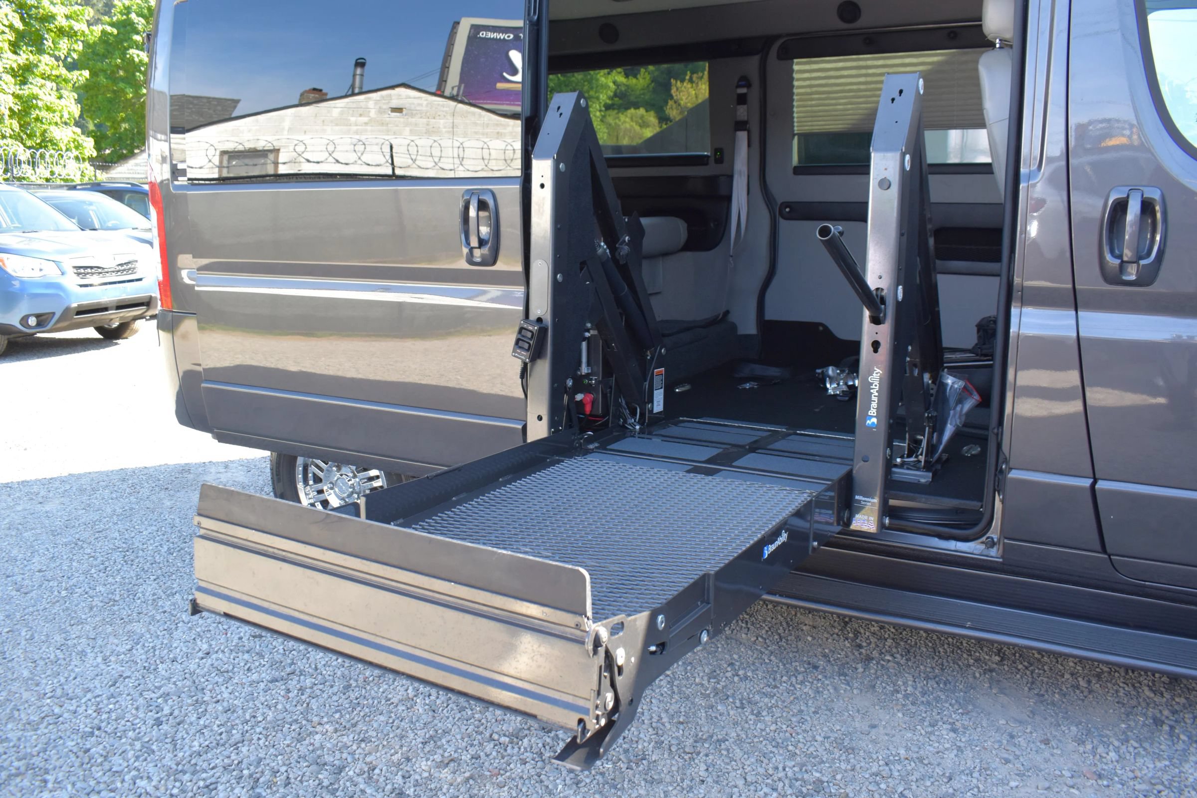 Used 2018 RAM ProMaster 1500 w/ Mopar Trailer Tow Group FWD image 69