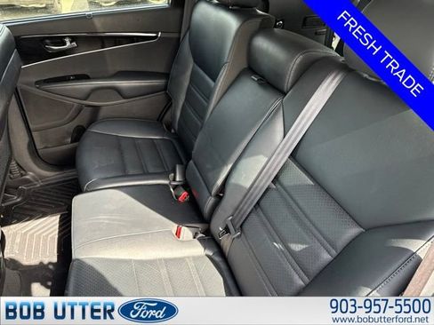 Used 2017 Kia Sorento EX w/ EX Advanced Touring Package FWD image 8