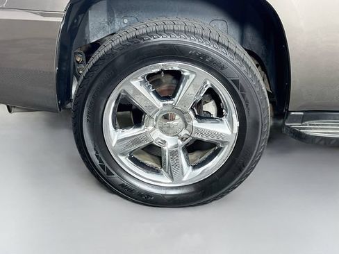 Used 2012 Chevrolet Tahoe LTZ AWD/4WD image 35