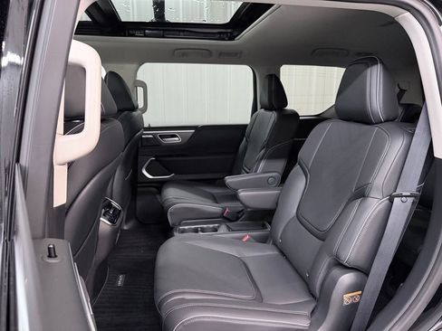 Certified 2026 INFINITI QX80 Luxe w/ Cargo Package RWD image 33