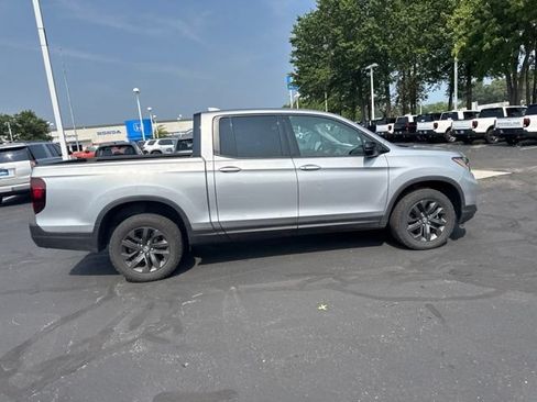 Used 2024 Honda Ridgeline Sport image 5