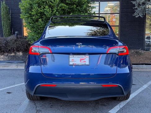 Used 2021 Tesla Model Y Long Range AWD/4WD image 14