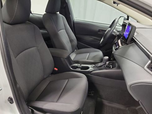 Used 2025 Toyota Corolla LE image 25