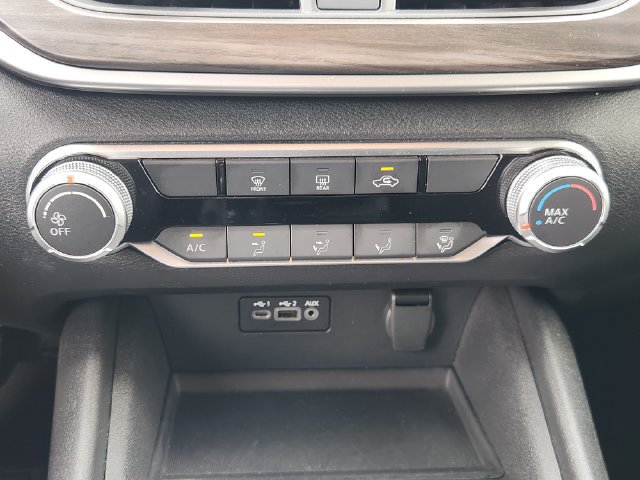 Used 2025 Nissan Altima 2.5 SV FWD image 19