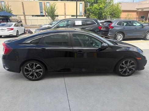 Used 2021 Honda Civic Sport image 4
