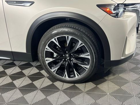 Used 2025 MAZDA CX-90 Plug-In Hybrid w/ Premium Plus image 16