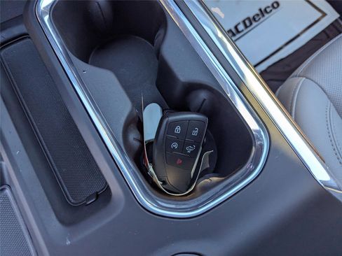 Used 2022 GMC Sierra 1500 SLT w/ SLT Premium Plus Package image 22